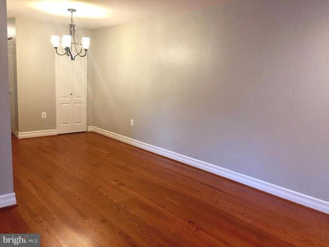 Photo - 401 N Beauregard St Unit Mayflower II