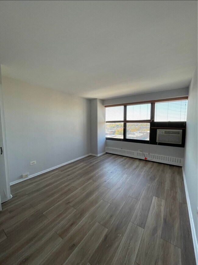 6030 N Sheridan Rd Unit 1003