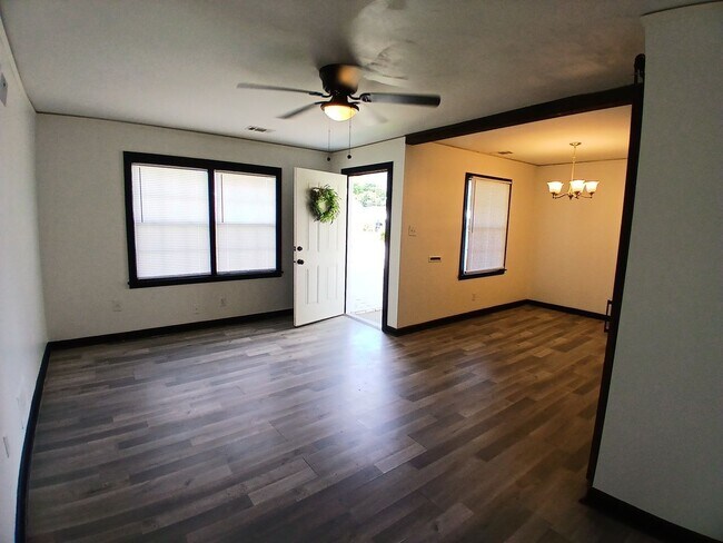 Photo - Beautiful 3 bedroom 1 bath home - Open To ...
