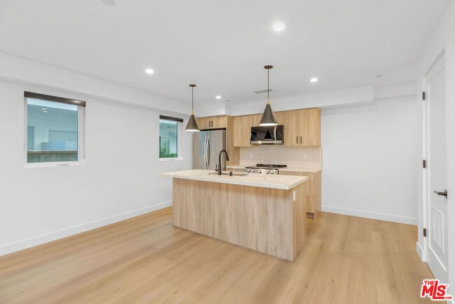 Photo - 12704 Pacific Ave