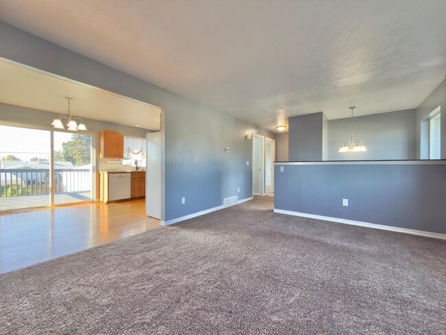 48 E Princeton Ave