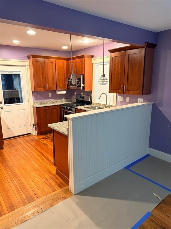 Photo - 72 Tyndale St