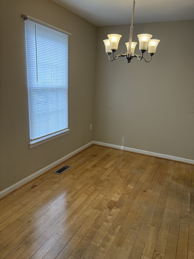 Photo - 7268 Wood Hollow Ter