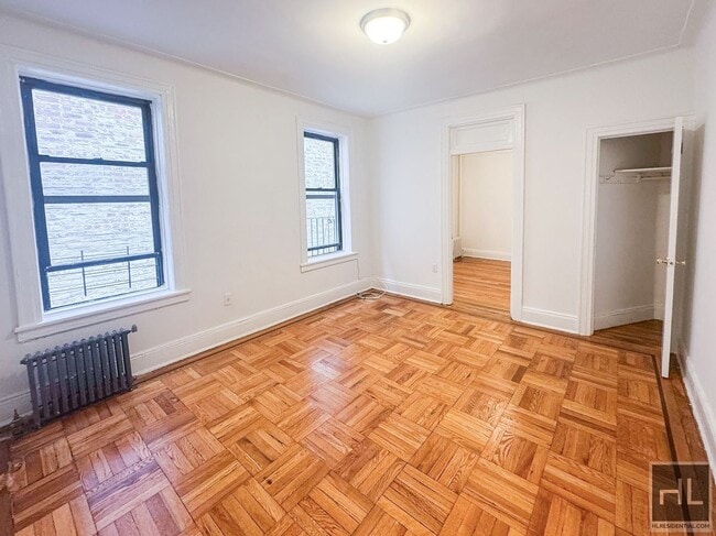 Building Photo - WEST 10 STREET Unit 16 Rental