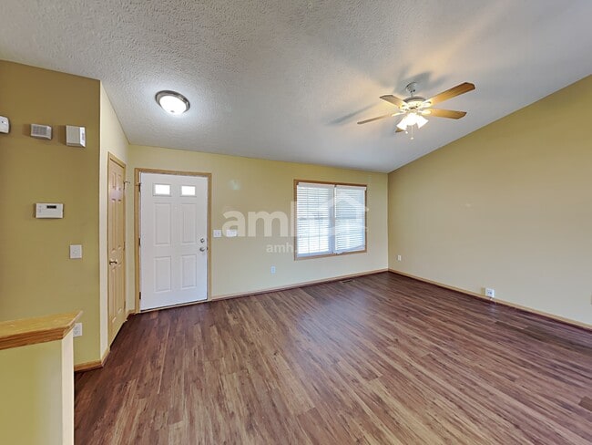 Photo - 818 Bent Oak Dr