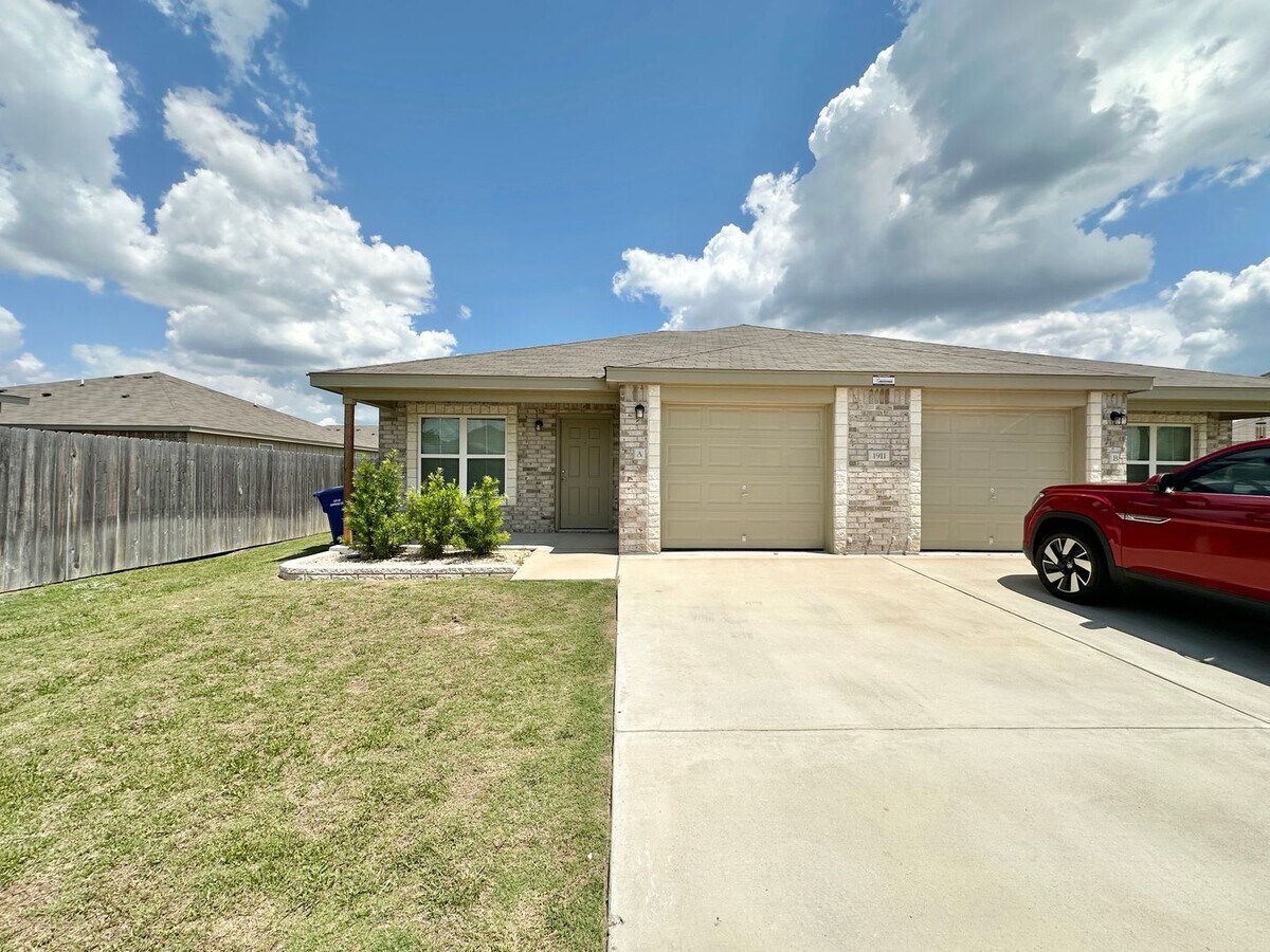 Photo - 1825 Clovis Dr