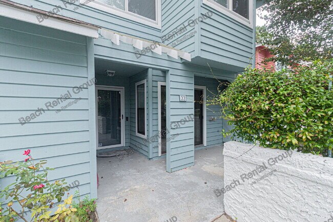 33 Shadow Moss Pl