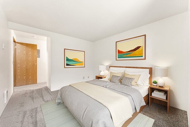 Photo - Wellington Place Apartments