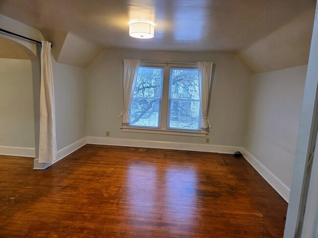 Photo - 1513 Holmes Ave Unit Upper