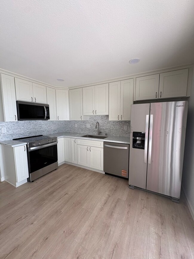 Photo - Remodeled Coastal Condo with Panoramic Ocean Views – One Block from New Brighton Beach