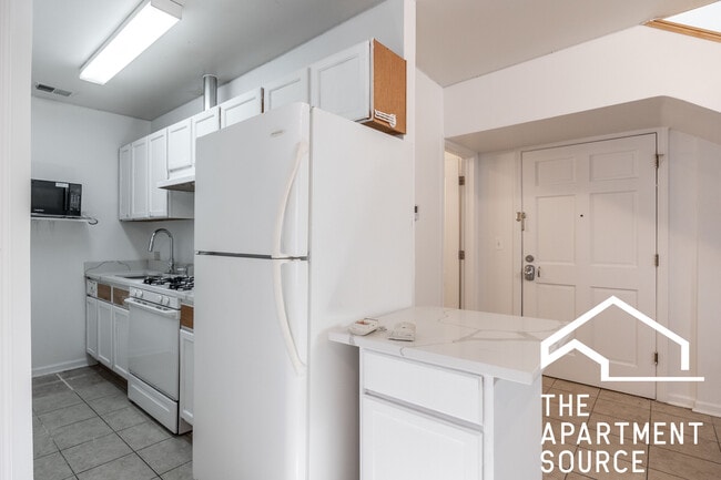 Photo - 1900 S Throop St Unit 6