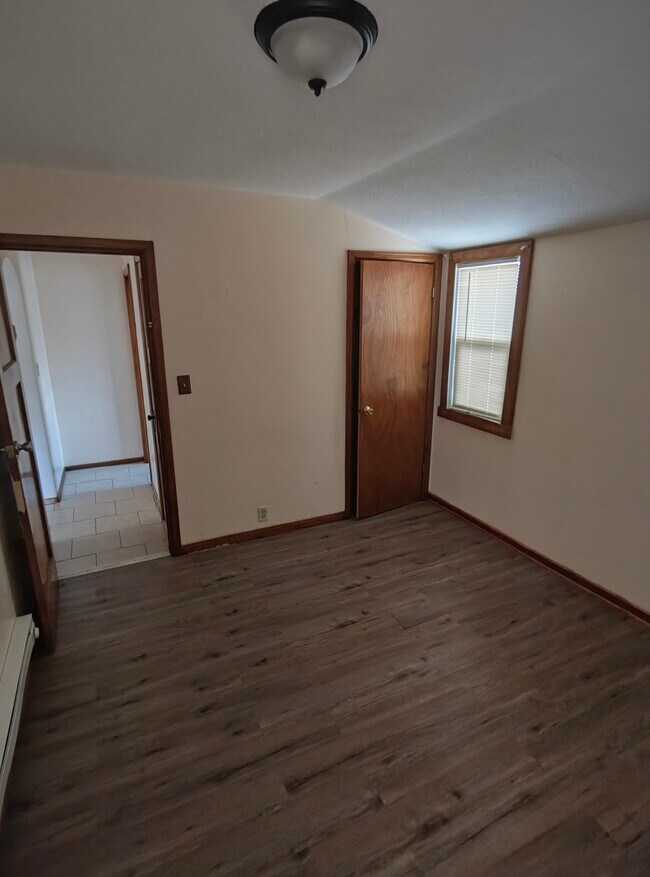 Building Photo - 4650 N 39th St Unit 39th Street