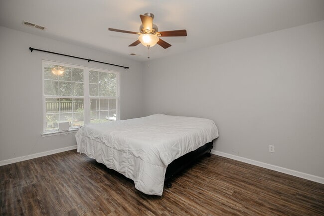 Photo - Charming 3-Bedroom Goose Creek Home with Attached Garage