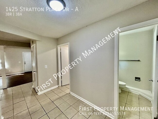 Photo - 1425 Stratton Pl Dr Unit A
