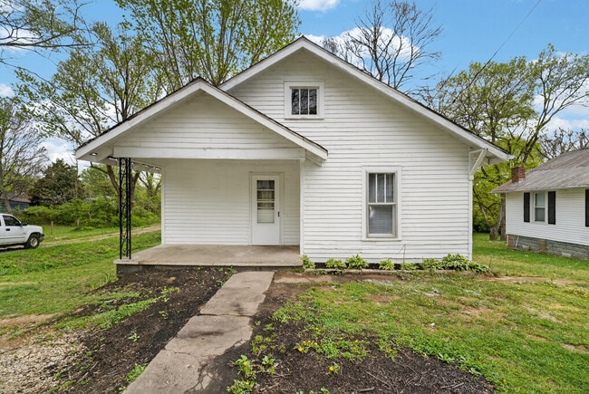 Photo - 225 Sunset Ave