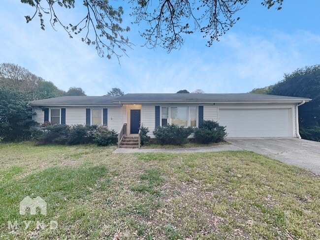 Building Photo - 2286 Briarwood Cir SW