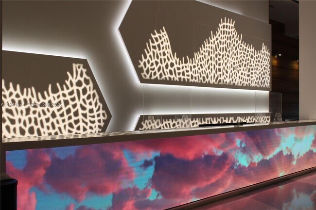 Photo - 650 West Ave