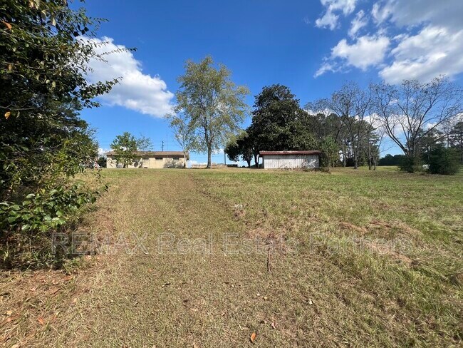 2997 Highway 589