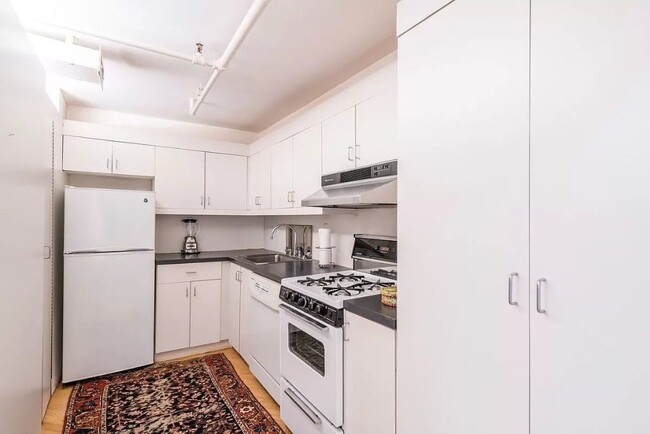 50 Warren St Unit 8