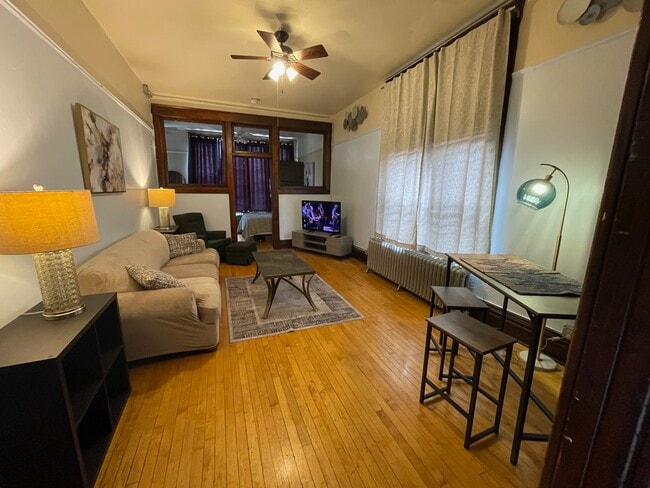 Photo - 13 E 1st St Unit Apt 1
