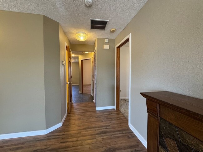 Photo - Quaint Three Bedroom Home with an Oversized Tub!