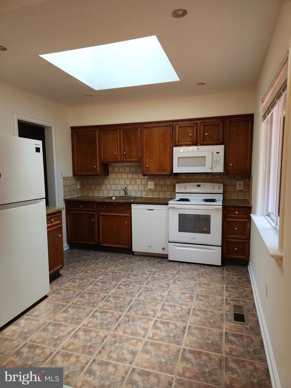 Photo - 3300 Potterton Dr