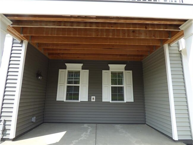 105 Gress Rd