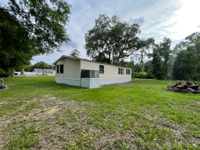 Photo - 15731 Trigonia St