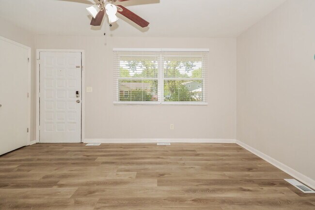 4404 Mesa Ct