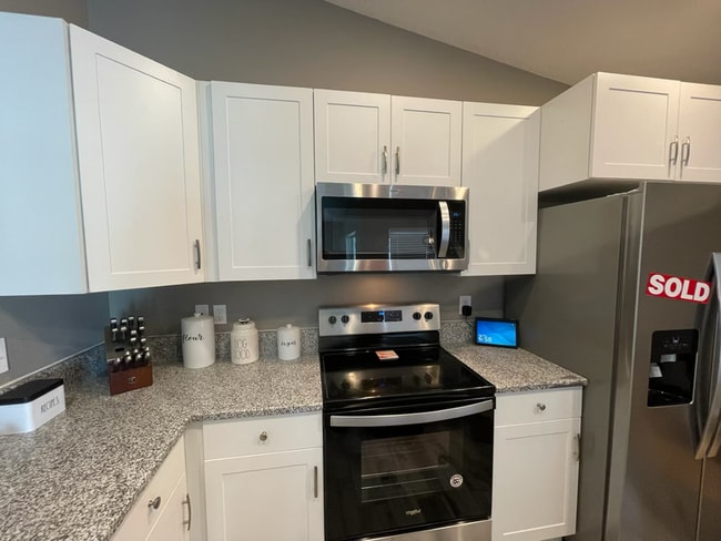 Photo - 529 19th St NW