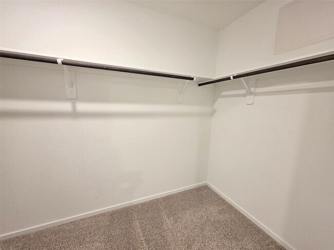 Photo - 40821 Hawthorne Glades St