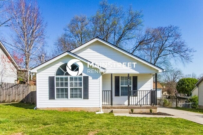 Building Photo - 3 Bedroom Pet-Friendly Home in La Vergne, TN with Main Street Renewal