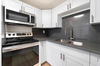 Photo - 3025 Mary St Unit 1