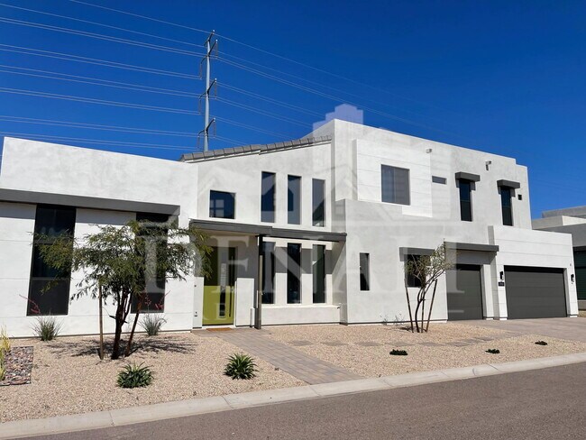 Building Photo - 10920 E North Ln