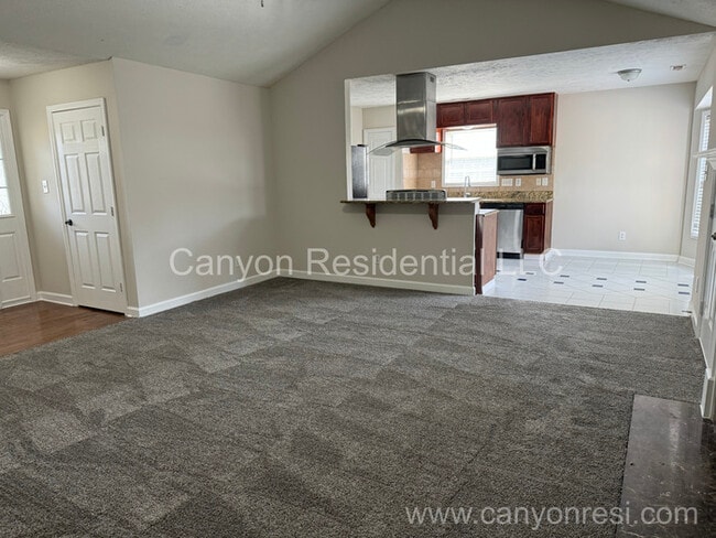 Photo - 204 Truman Dr