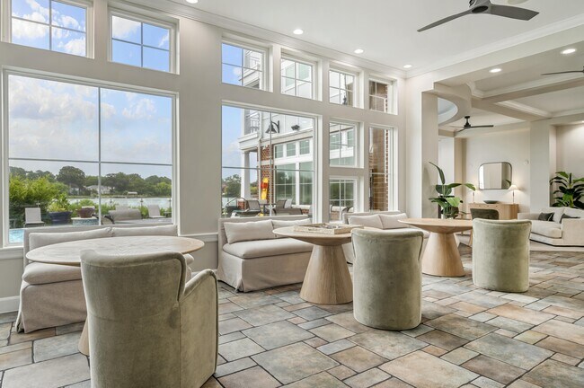 River House Apartments