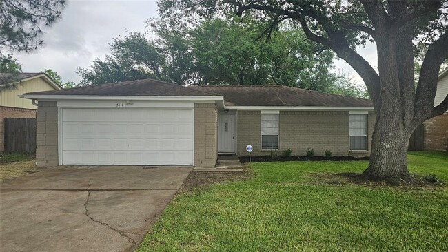 Photo - 5111 Scottwood Dr House
