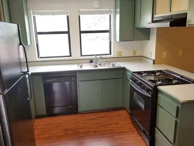 Photo - 467 Buchon St Unit B