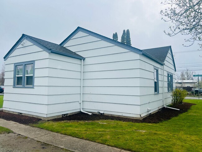 Photo - Cute 2 bedroom, 1 bath in Mount Vernon clo...