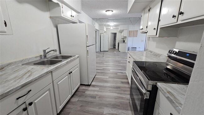 Photo - 2771 SW 3rd St