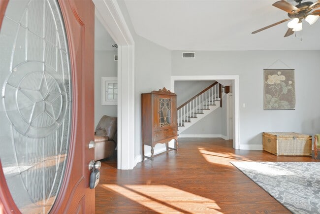 Photo - 3427 Avenue L