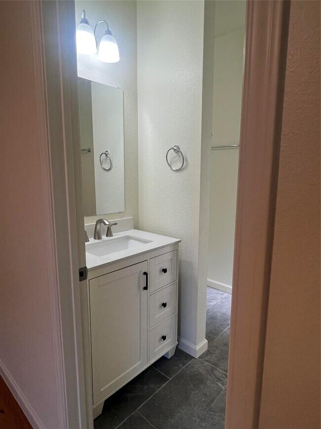 Photo - 5404 Martin Ave