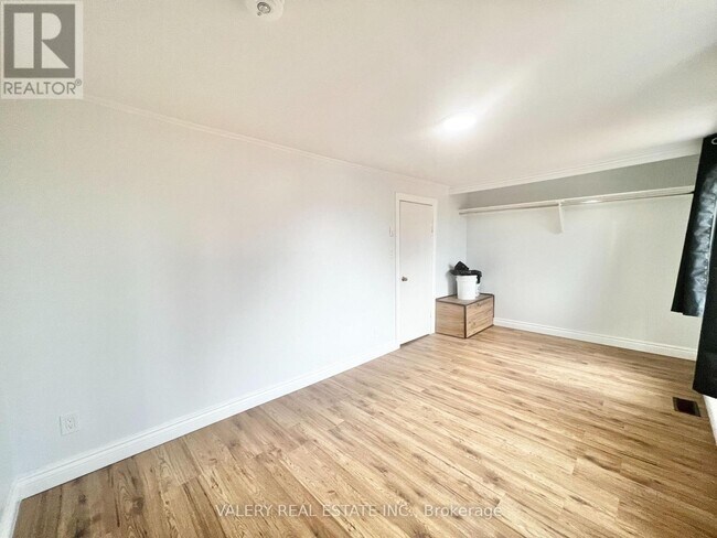 Photo - 67 Queen Mary St Unité B