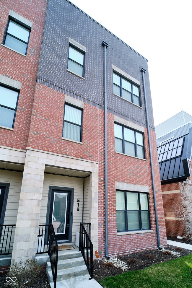 Photo - 519 Fulton St