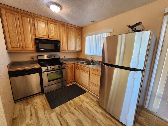 5557 Cahuilla Ave