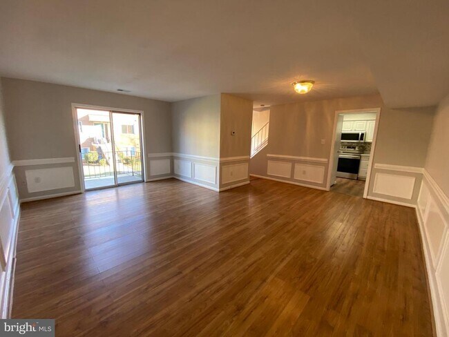 Photo - 4597 Logsdon Dr