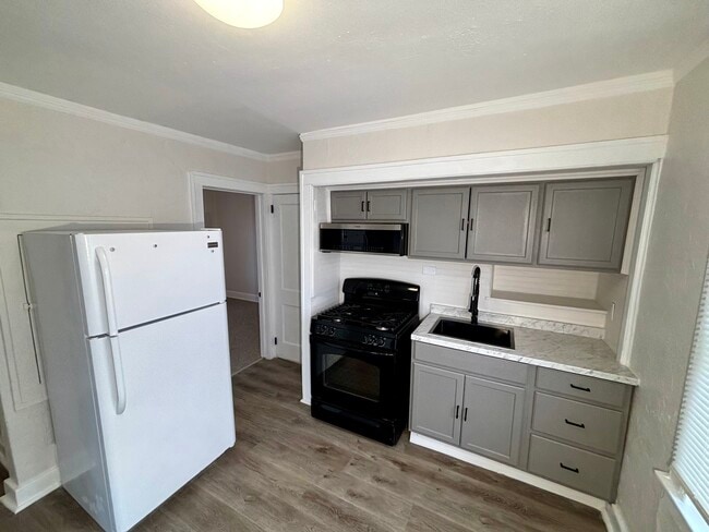 Photo - 1069 Eaton Rd