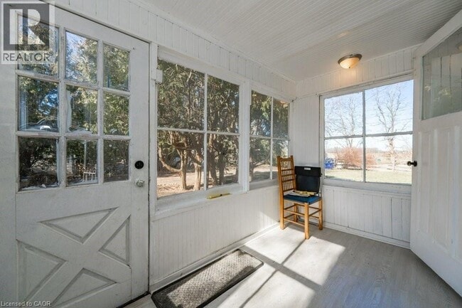 Photo - 6260 Guelph Line