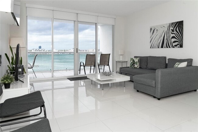 Photo - 17050 N Bay Rd Unidad 406