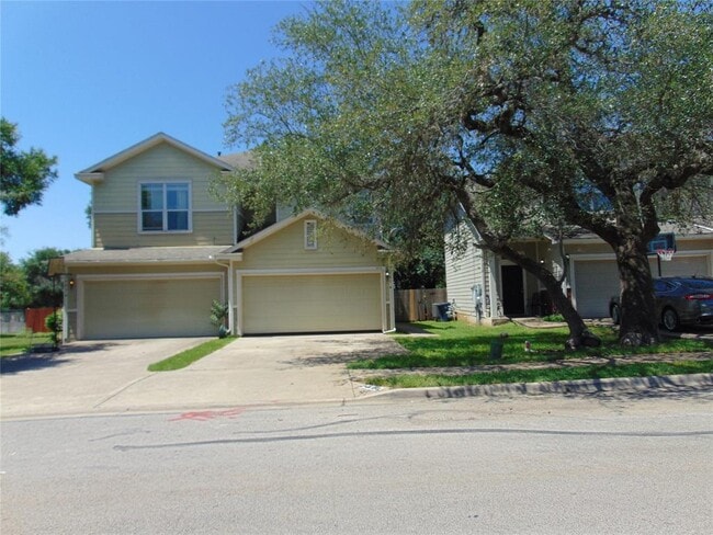 Building Photo - 2405 Allred Dr
